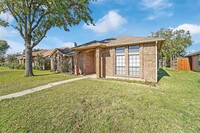 9421 Willard St in Rowlett, TX - Building Photo - Building Photo