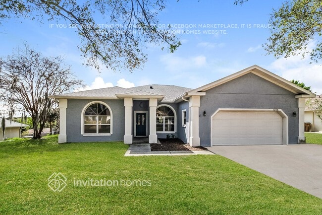 property at 10428 Calle De Flores Dr