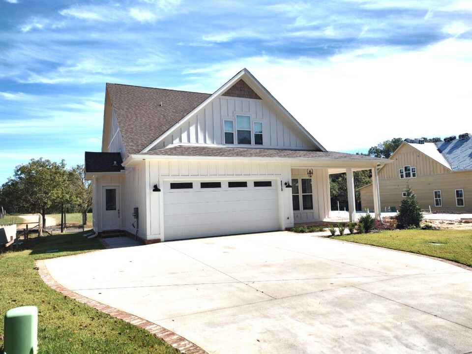 4072 Biltmore Ave in Tallahassee, FL - Foto de edificio
