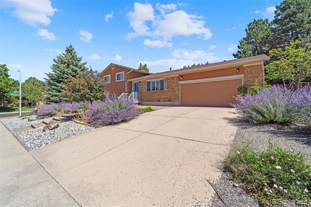 property at 5585 Escondido Dr