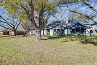 9523 Bellechase Rd in Granbury, TX - Building Photo - Building Photo