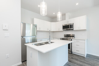 46060-46060 Mellard Ave in Chilliwack, BC - Building Photo - Building Photo