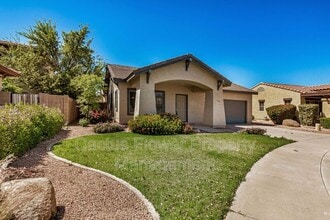 6350 S Legend Ct in Gilbert, AZ - Building Photo - Building Photo