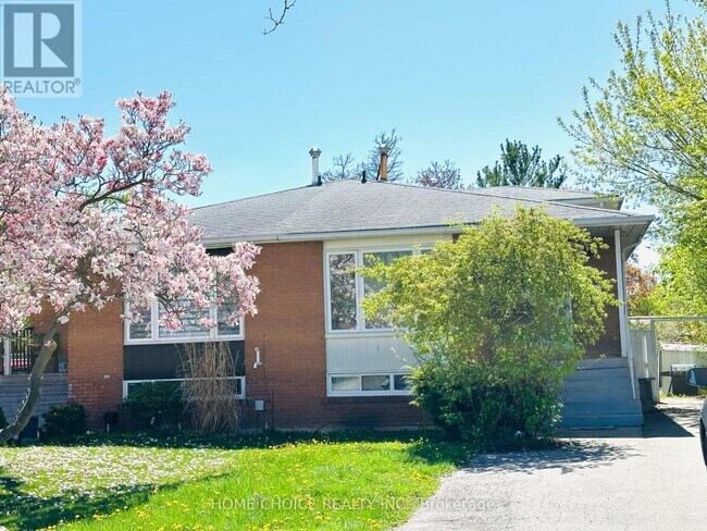 property at 130 Earnscliffe Cir