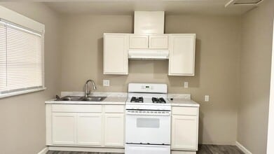 509 Marshall Ave in Modesto, CA - Building Photo - Building Photo