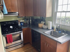 734 N Taylor St in Philadelphia, PA - Building Photo - Building Photo