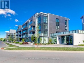 375-375 Sea Ray Ave in Innisfil, ON - Building Photo - Building Photo