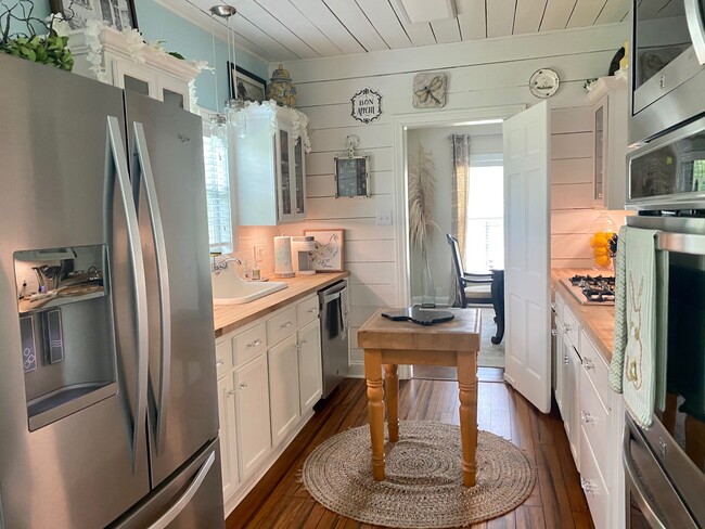 property at 693 N 23rd St