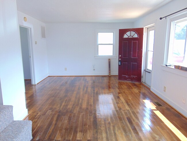 1056 Kittrell St in Norfolk, VA - Building Photo - Building Photo