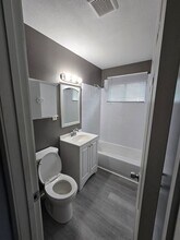 5134 N Corrington Ave in Kansas City, MO - Building Photo - Building Photo