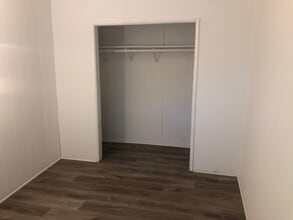 10742 Palms Blvd in Los Angeles, CA - Foto de edificio - Building Photo