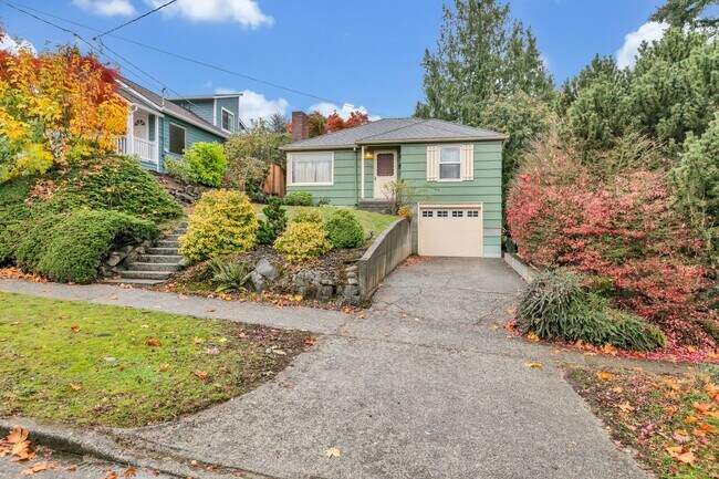 3943 SW Rose St in Seattle, WA - Building Photo - Building Photo