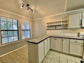 140 Llama Loop in Kyle, TX - Foto de edificio - Building Photo