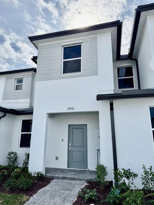 17916 SW 358th St in Homestead, FL - Building Photo