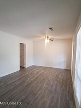 2302 Robert Dr in Gulfport, MS - Building Photo - Building Photo