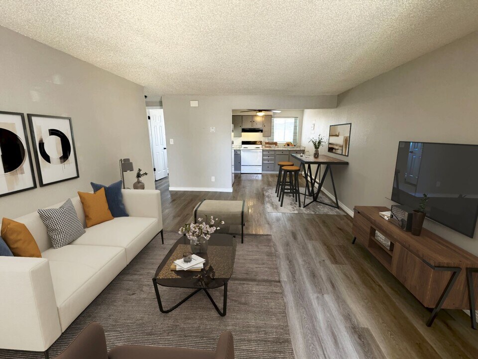 322 Bonnie Ct in Colorado Springs, CO - Building Photo
