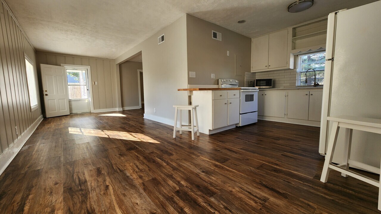 5930 S New Hope Rd in Nashville, TN - Building Photo