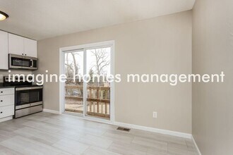 2829 Parc Cheri Ct in St. Louis, MO - Building Photo - Building Photo