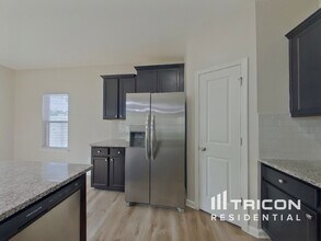 204 Spring Knoll Dr in Charlotte, NC - Building Photo - Building Photo