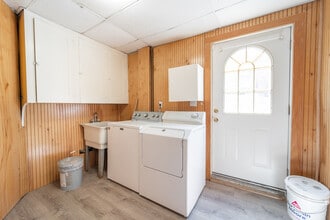 377 Shrewsbury St in Worcester, MA - Building Photo - Building Photo