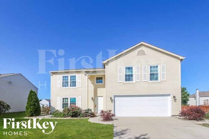 4352 Mahogany Dr in Greenwood, IN - Building Photo