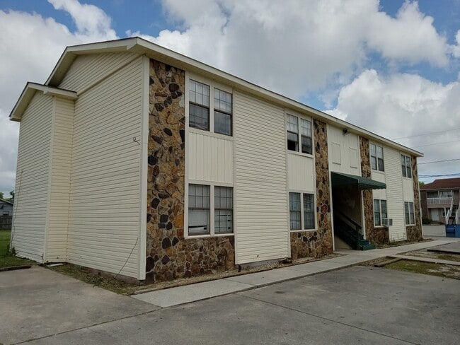 property at 2515 O Malley Ave