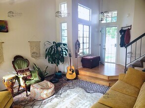 1810 Via Cuarto in Oceanside, CA - Building Photo - Building Photo
