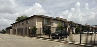 Monet Manor I in Baton Rouge, LA - Building Photo