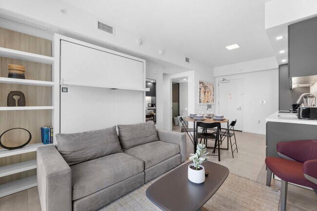 227 NE 2nd St in Miami, FL - Building Photo - Building Photo