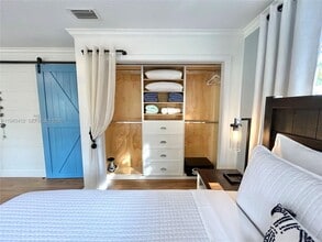 7999 SW 58th St in Miami, FL - Building Photo - Building Photo