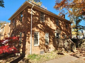 330 Faire Chase in Chesapeake, VA - Building Photo