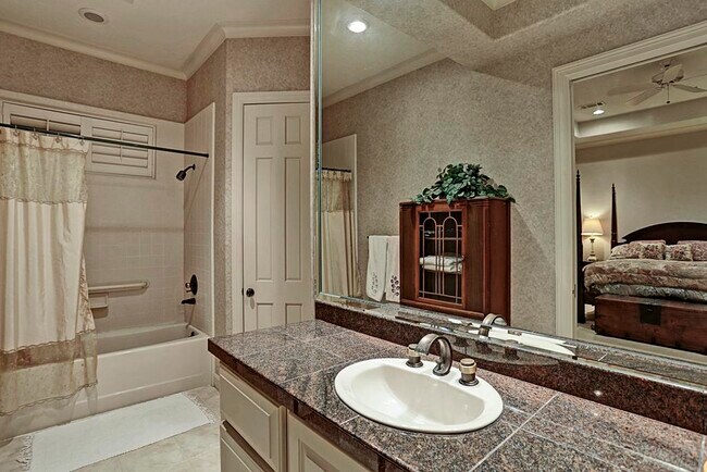 11101 S Country Squire in Houston, TX - Foto de edificio - Building Photo