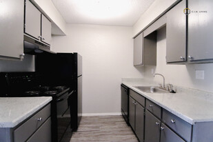 Crossings at Minshall Park Apartments