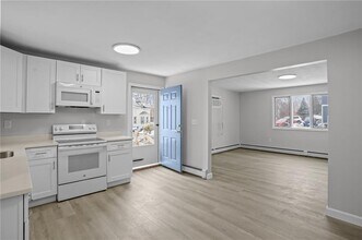 164 Fruit Hill Ave in Providence, RI - Building Photo - Building Photo