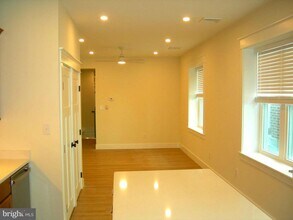 1619 E Darby Rd in Havertown, PA - Building Photo - Building Photo