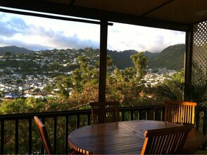 1959 Puowaina Dr in Honolulu, HI - Building Photo - Building Photo