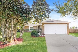 4736 Robin Dr in St. Cloud, FL - Building Photo