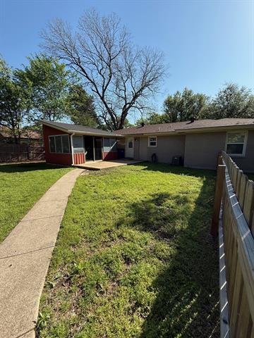 503 N Main St in Grapevine, TX - Building Photo - Building Photo