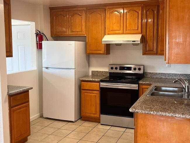 10162 Beardon Dr in Cupertino, CA - Building Photo - Building Photo