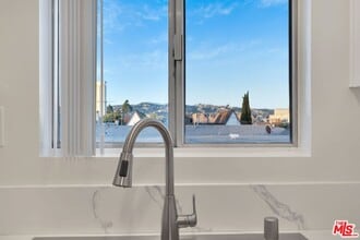 1477 S Canfield Ave in Los Angeles, CA - Building Photo - Building Photo