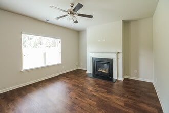 10 Glen Abbey Cir in Fairburn, GA - Building Photo - Building Photo