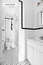 1 Minetta St in New York, NY - Building Photo - Building Photo