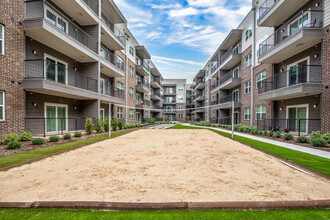 Richmond Estates in Houston, TX - Building Photo - Building Photo