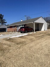 1707 Dalfield Dr in Wilmington, DE - Building Photo - Building Photo