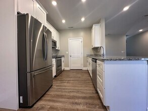 1979 Twilight Ave in Bowling Green, KY - Building Photo - Building Photo