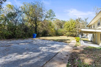 5013 Eastview Terrace, Unit B in Apison, TN - Foto de edificio - Building Photo