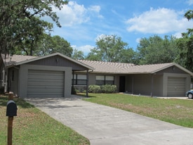1321 Malone Ave in Spring Hill, FL - Building Photo