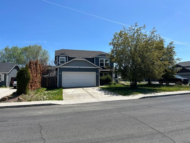 property at 380 Southwest 33rd Drive