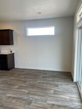 2467 NW Kingwood Ave in Redmond, OR - Building Photo - Building Photo