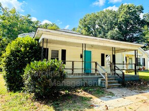 421 S Columbia St in Gastonia, NC - Building Photo - Building Photo